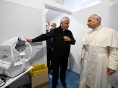 Papież otworzył w Watykanie nowe ambulatorium służące ubogim