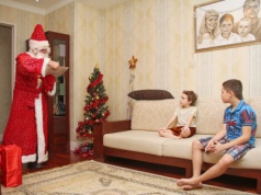 Dzieci piszą listy do Mikołaja. "Córka prosi o nowy rower, a syn o konsolę do gier. Chyba muszę gdzieś dorobić"