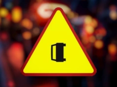 Zderzenie czterech pojazdów na DK16. Droga całkowicie zablokowana