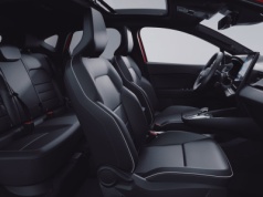 Japoński rywal Kamiqa za 93 900 zł nokautuje go bagażnikiem większym o prawie 100 litrów