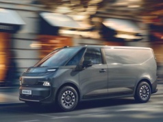 Renault Trafic E-Tech electric debiutuje na targach Solutrans. Rewolucja w gamie LCV