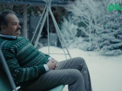 Plus z kampanią świąteczną inspirowaną memami o czekaniu