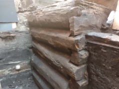 Sensacyjne odkrycie z początków Torunia przy Domu Mikołaja Kopernika