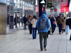Różnica w wypłatach maleje. Panowie otrzymują 173 zł dziennie, panie 140 zł