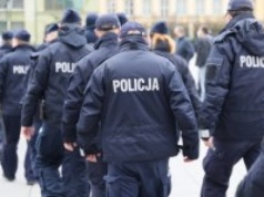 Policjanci mieli znęcać się nad bezdomnymi. Przebierali swoje ofiary