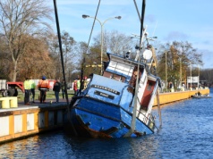 Rozpoczęła się akcja wydobycia zatopionego kutra