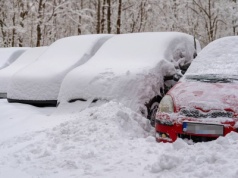 W tych regionach Polski będą półmetrowe zaspy i awarie prądu. Idą największe śnieżyce od lat