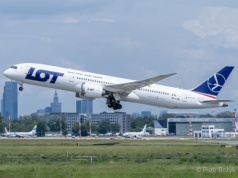 LOT nie wznowi Pekinu