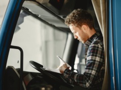 Rusza dofinansowanie na wymianę tachografów. Jak dostać pieniądze?