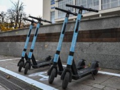 Sąd wydał zakaz jazdy hulajnogą. Rodzice zapłacą setki tysięcy złotych za wypadek!