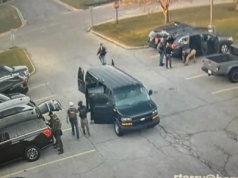 Sąd apelacyjny przychylił się do wniosku rządu federalnego i wstrzymał nakaz ograniczający użycie siły przez ICE