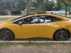 Tak wygląda Toyota za 179 900 zł. Podobna do Ferrari i spala tylko 3 litry, mimo silnika o pojemności 2.0 l i mocy 223 KM