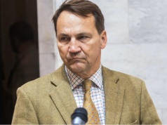 Sikorski w amoku. Chipsy pod klauzulą, suwerenność na sprzedaż