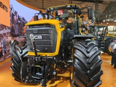 Nowy król w sprincie na 1/4 mili – ciągnik JCB Fastrac 6300