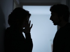 To jedno zdanie podczas kłótni z partnerem zniszczy twoje dziecko. Po zaufaniu zostaną ruiny