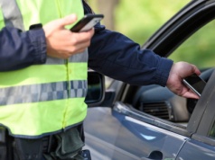 Wszyscy kierowcy w Niemczech odczują teraz dużą zmianę. Chodzi o dowód rejestracyjny