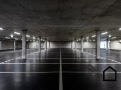 Administracja bezradna, a sąsiad bezczelny. Miesiącami zajmował nie swoje miejsce parkingowe. Dopiero znajomy poradził, co zrobić