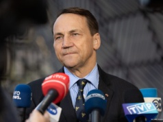 Polska przekaże 100 milionów dolarów na amerykańską broń dla Ukrainy. Sikorski ogłasza wsparcie w ramach programu PURL