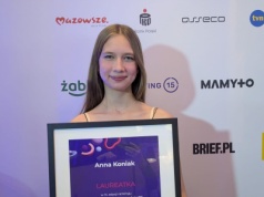 Mała artystka, wielkie marzenia – 14-letnia Ania Koniak z Warszawy w gronie „50 Najbardziej Kreatywnych Ludzi w Biznesie”