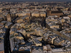 Mieszkania w Warszawie i Krakowie tanieją już najdłużej od dziesięciu lat