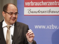 Hełm SS dla niemieckiego polityka od ministra handlu Bośni i Hercegowiny. Jest „uosobieniem zła”