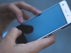 Wykonywali niewidoczne dla operatora połączenia zagraniczne. Straty na ponad milion złotych