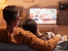 Kino przenosi się do salonu. Polacy inwestują w nowe sprzęty