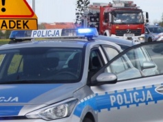 Siedem samochodów uszkodzonych. Po kolei wjeżdżały w wielką wyrwę na trasie S1