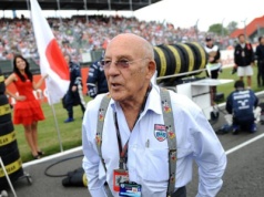 Do Sądu Najwyższego wpłynął pozew w sprawie spadku po Stirlingu Mossie