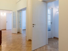 NBP wyprzedaje majątek. Na aukcję trafiło luksusowe mieszkanie w centrum Warszawy. Problemem zaporowa cena?