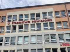 Starosta uspokaja. Mimo kontroli i zawirowań personalnych, urząd działa bez zarzutu