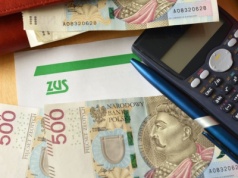 Składka zdrowotna będzie wyższa. Przedsiębiorcom zapłaczą portfele