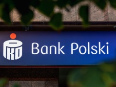 PKO BP ostrzega przed zakupami. "Lepiej stracić okazję niż pieniądze"