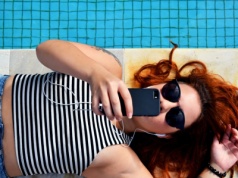 Mega rewolucja w roamingu UE. Niższe koszty i większe limity