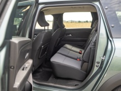 Niewiele rodzinnych aut pali tak mało w tej cenie. Ten model ma 7 miejsc, 607 litrów bagażnika i zużycie 4,8 litra