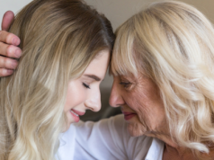 "Prześpij się z tym". Najpopularniejsze rady naszych babć, które o dziwo działają