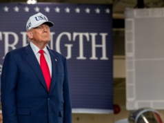 "Gwiezdne wojny" Trumpa ledwo wystartowały, a już mają opóźnienie