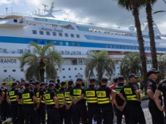 Iskrzy między Moskwą a Ankarą. Wielki rosyjski statek dostał czerwone światło