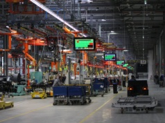 Niemcy wściekli, Polska świętuje. Niemiecka prasa o powodach przeniesienia fabryki do Polski