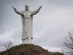 Chrystus Królem narodów… czy galaktyk?