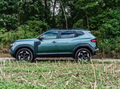 Dacia, hybryda, napęd na 4 koła i gaz LPG. Jak oni to wszystko połączyli?