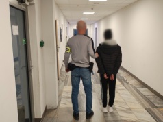 Piotrków Trybunalski: okradła chorą 5-letnią dziewczynkę. 48-latka w rękach policji
