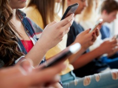 Treści samobójcze w sieci: klik i już. Eksperci chcą ustawowych zmian, by chronić dzieci