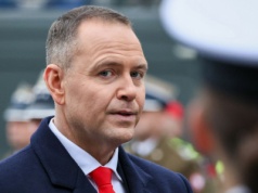 Karol Nawrocki nazwany "sutenerem" przy wszystkich. Nagranie trafiło do sieci