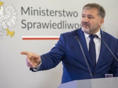 "Stanę z nim w ringu". Nagraniem z Żurkiem niesie się po sieci, chce się "tłuc" z Nawrockim