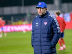 Ujawnił klauzulę w kontrakcie Papszuna. "14 dni"