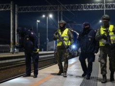 Zmiana ws. żołnierzy WOT. "Są wyposażeni w broń i amunicję"