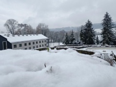 Śnieżny front uderzył w powiat. Kilkadziesiąt interwencji straży pożarnej, IMGW ostrzega przed kolejnymi opadami