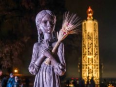 W Dniu Pamięci Ofiar Wielkiego Głodu w oknach Ukraińców zapłonęły świece