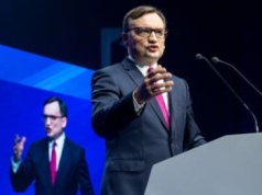 Zbigniew Ziobro na Węgrzech. Wiadomo, co sądzą o tym Polacy
